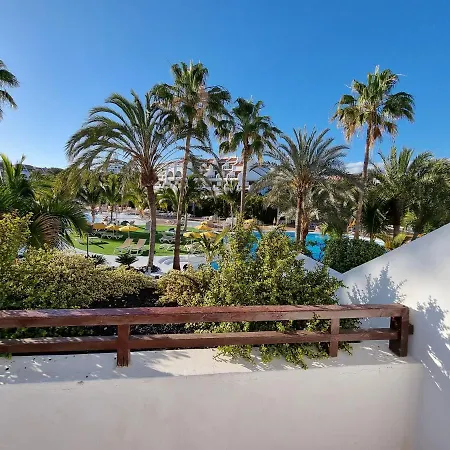 Apartment Studio No 1 Directly On The And Sea, Terrace, Heated Pool, Wifi *